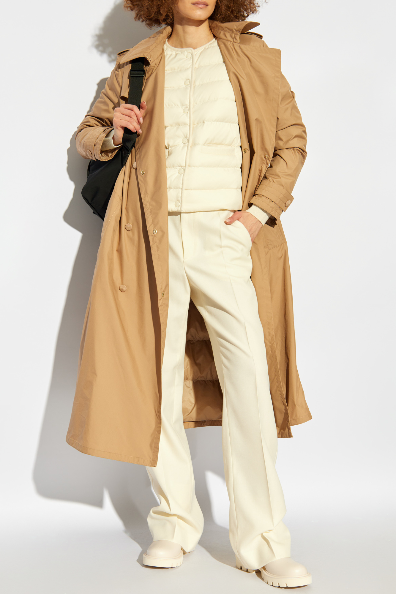 Cream Creased trousers Moncler - Vitkac AS